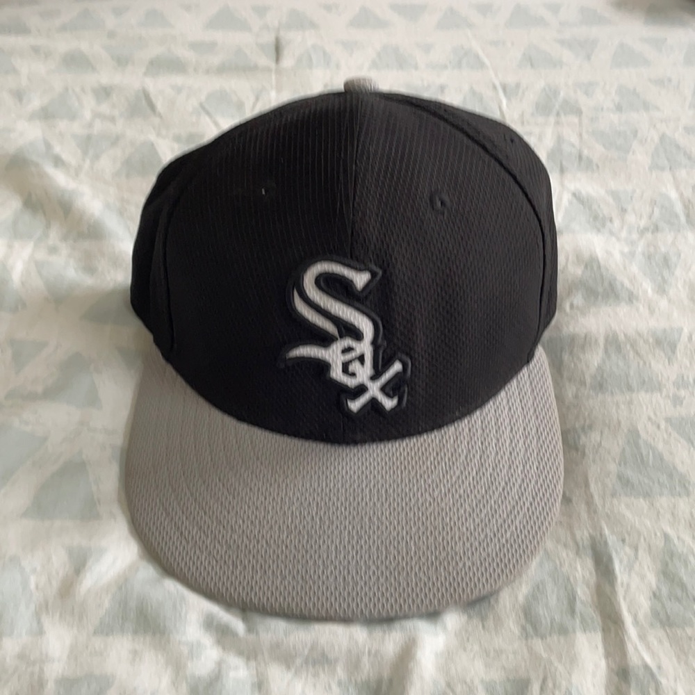 New Era 59Fifty WHITE SOX Hat 7 1/8